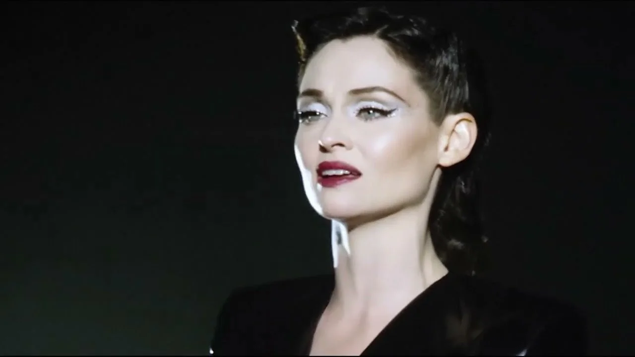 Sophie Ellis-Bextor x Wuh Oh - Hypnotized music video still